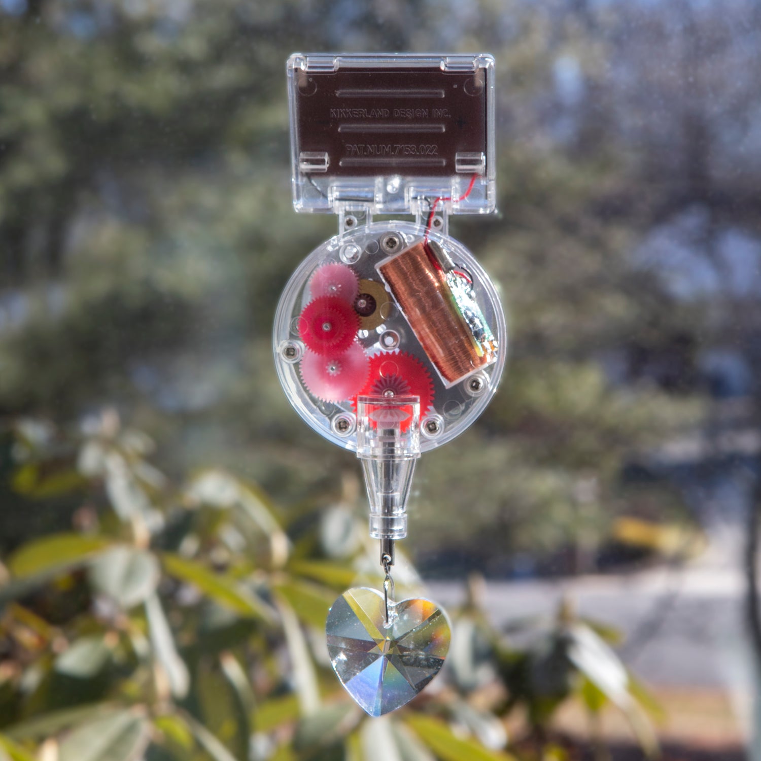 Solar Powered Heart Rainbowmaker�