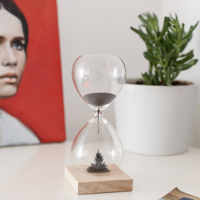 Mince Indflydelse stribet Magnetic Hourglass — Kikkerland B.V