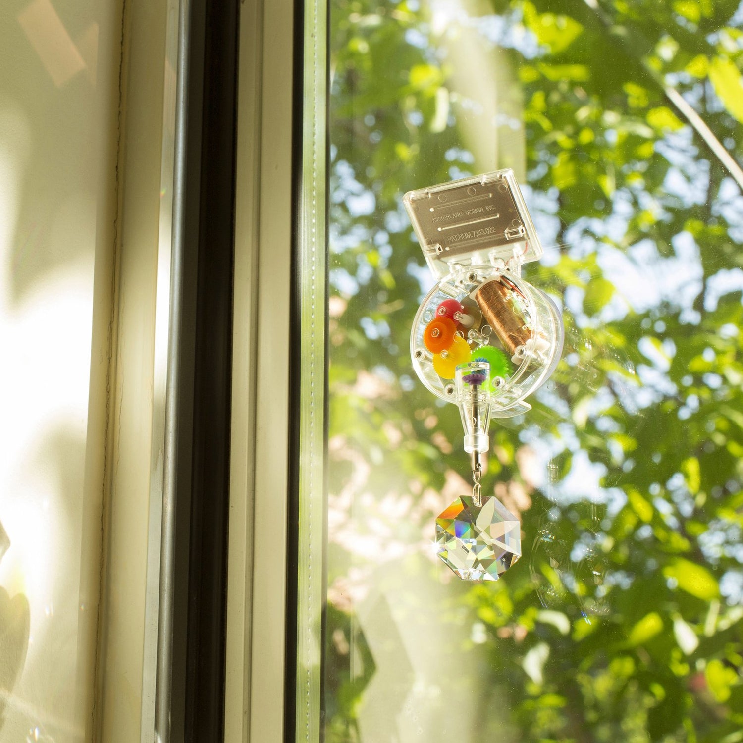 Solar Powered Rainbowmaker�