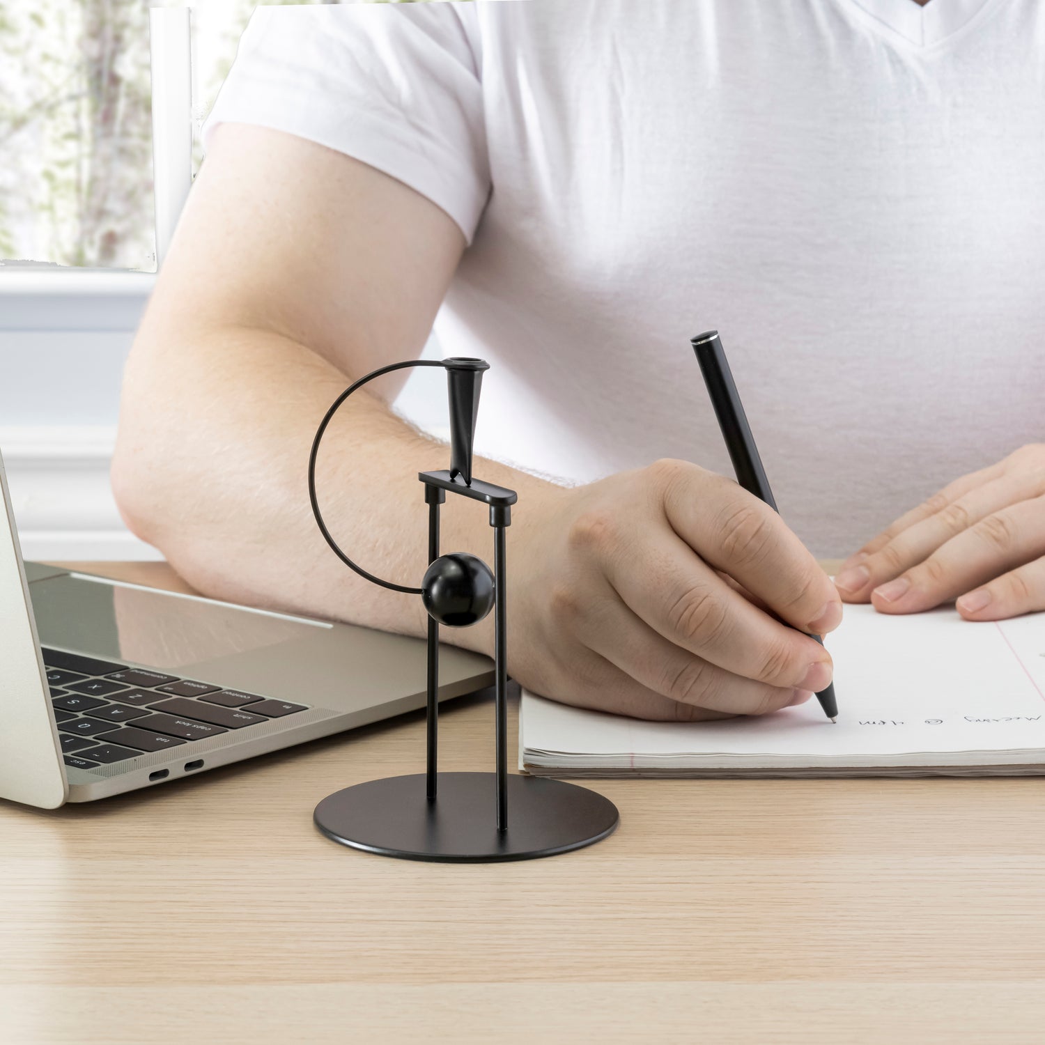 Acrobat Balancing Pen