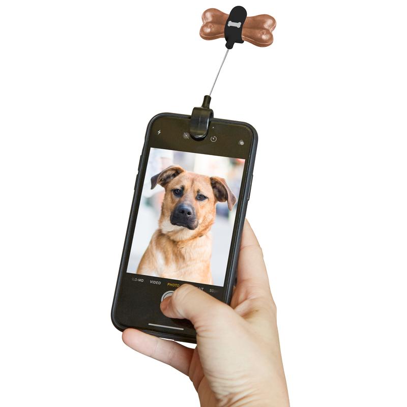 Kikkerland Dog Treat Selfie Clip