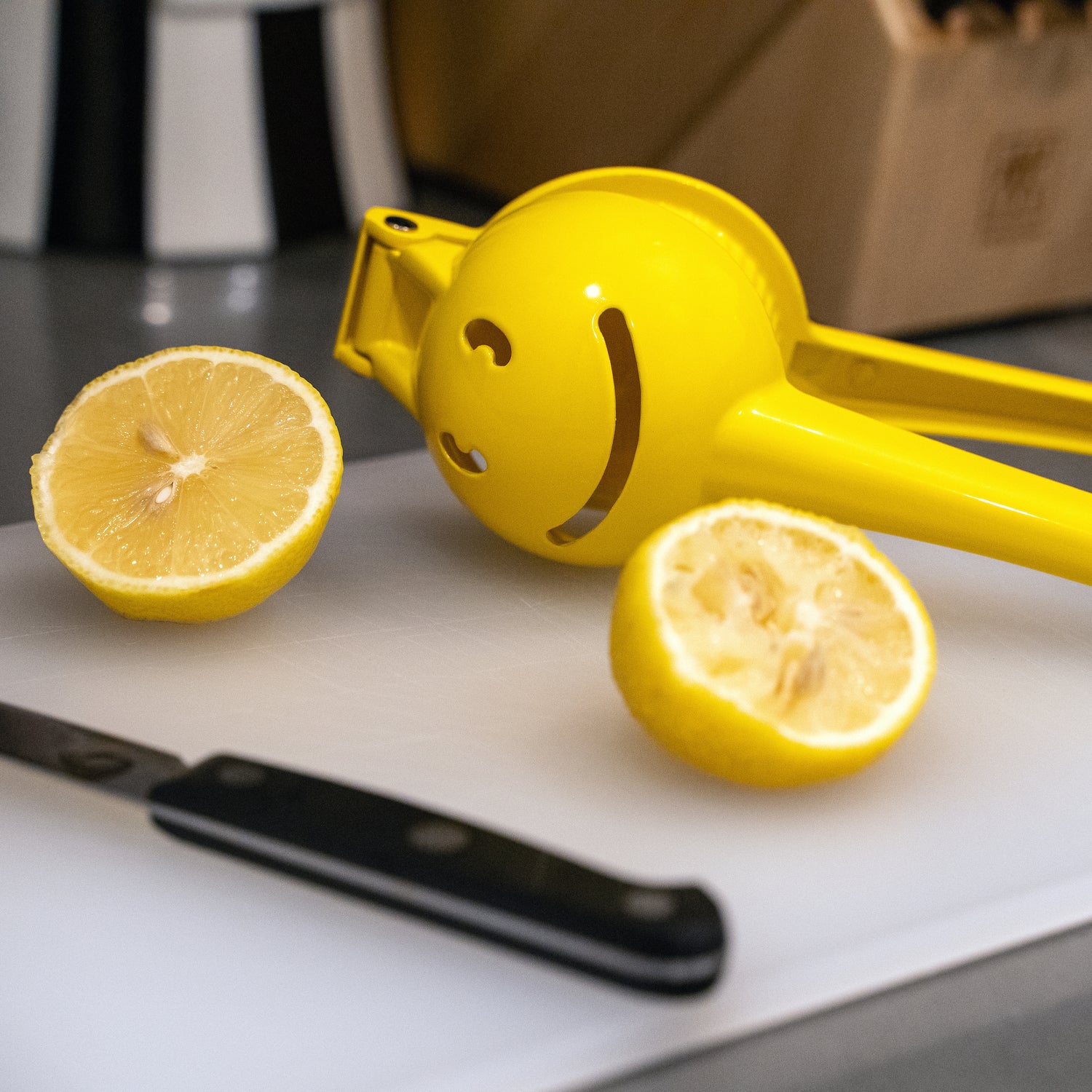 Smile Citrus Squeezer