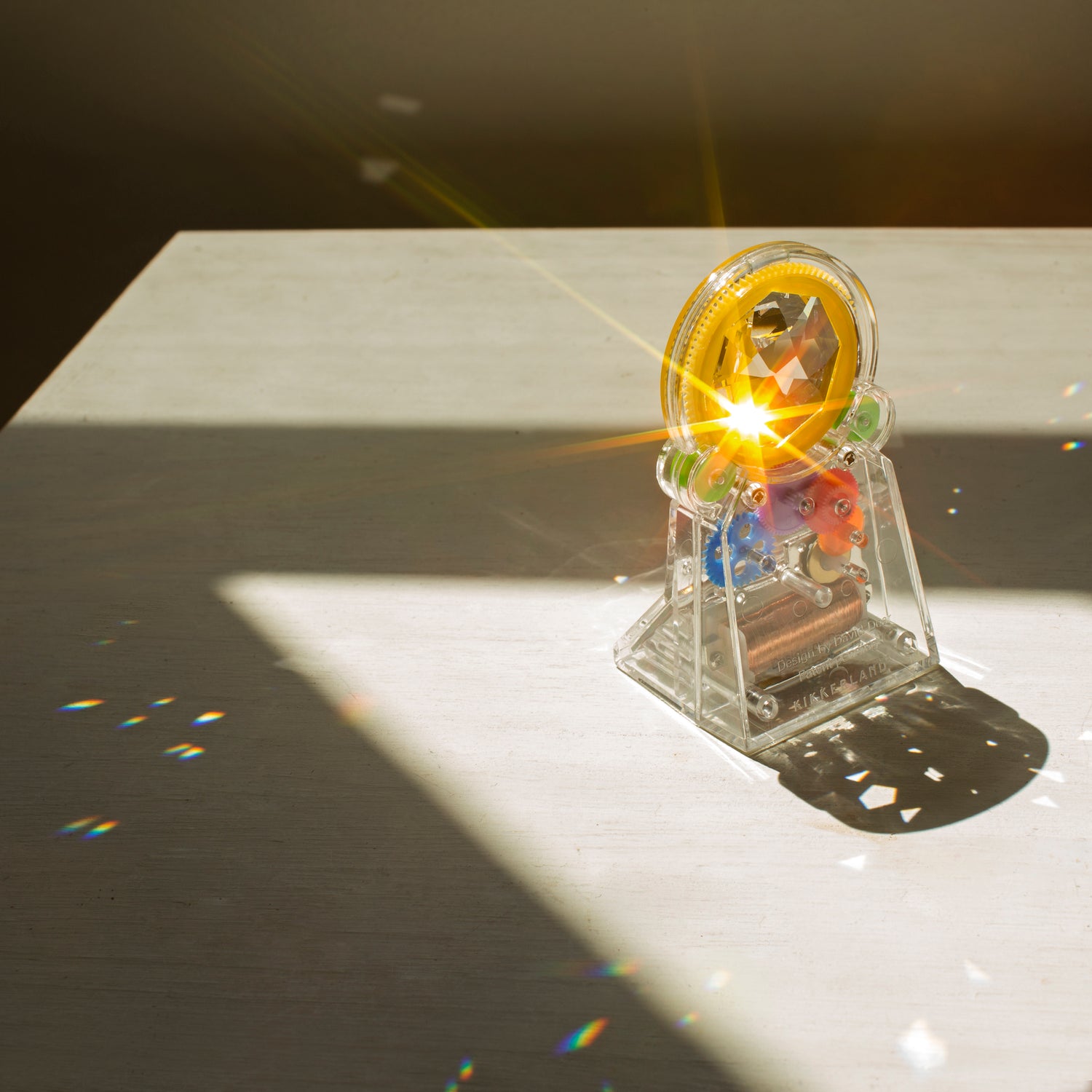 Solar Powered Standing Rainbowmaker�